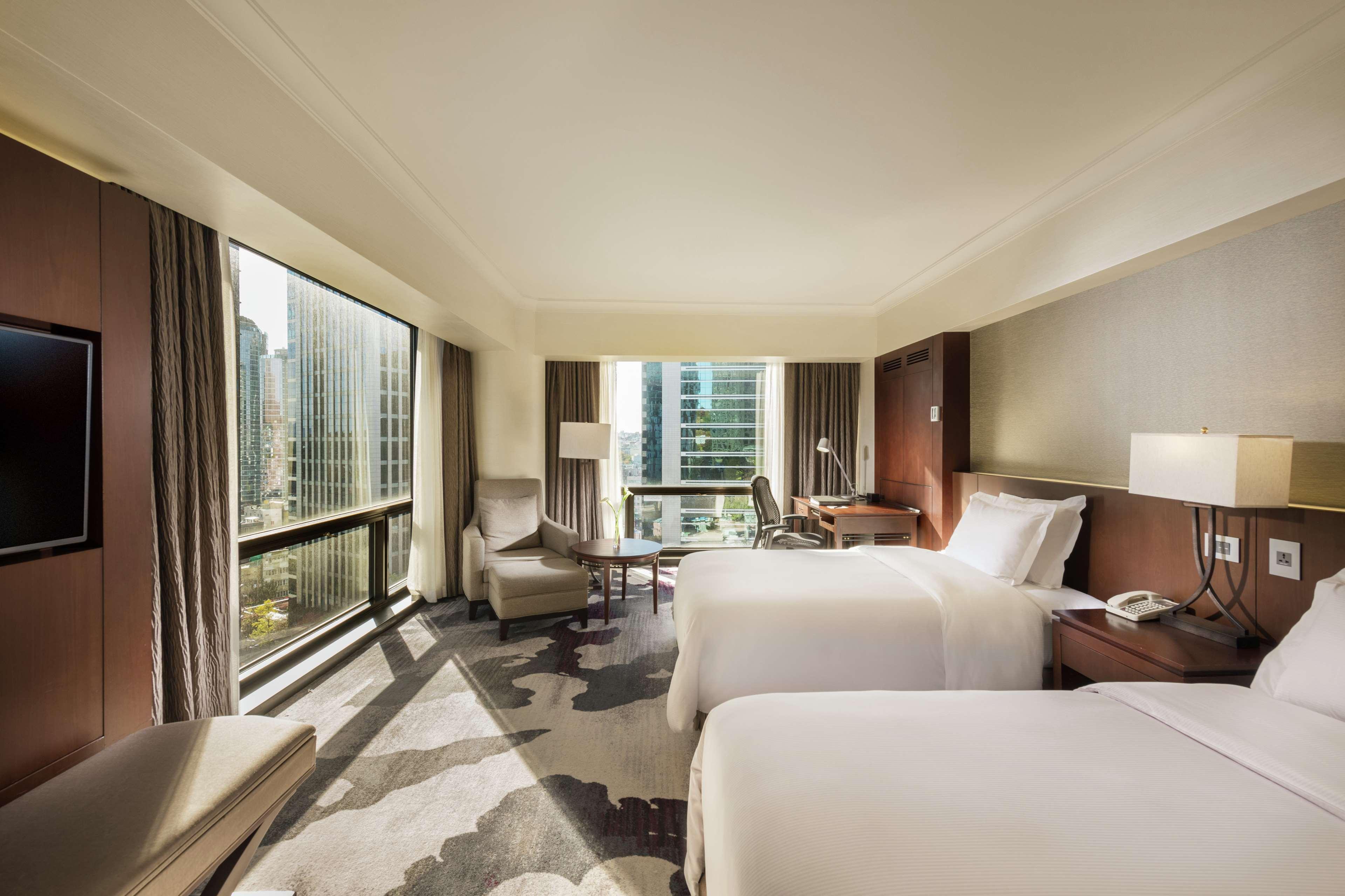 Отель Millennium Hilton Сеул Экстерьер фото