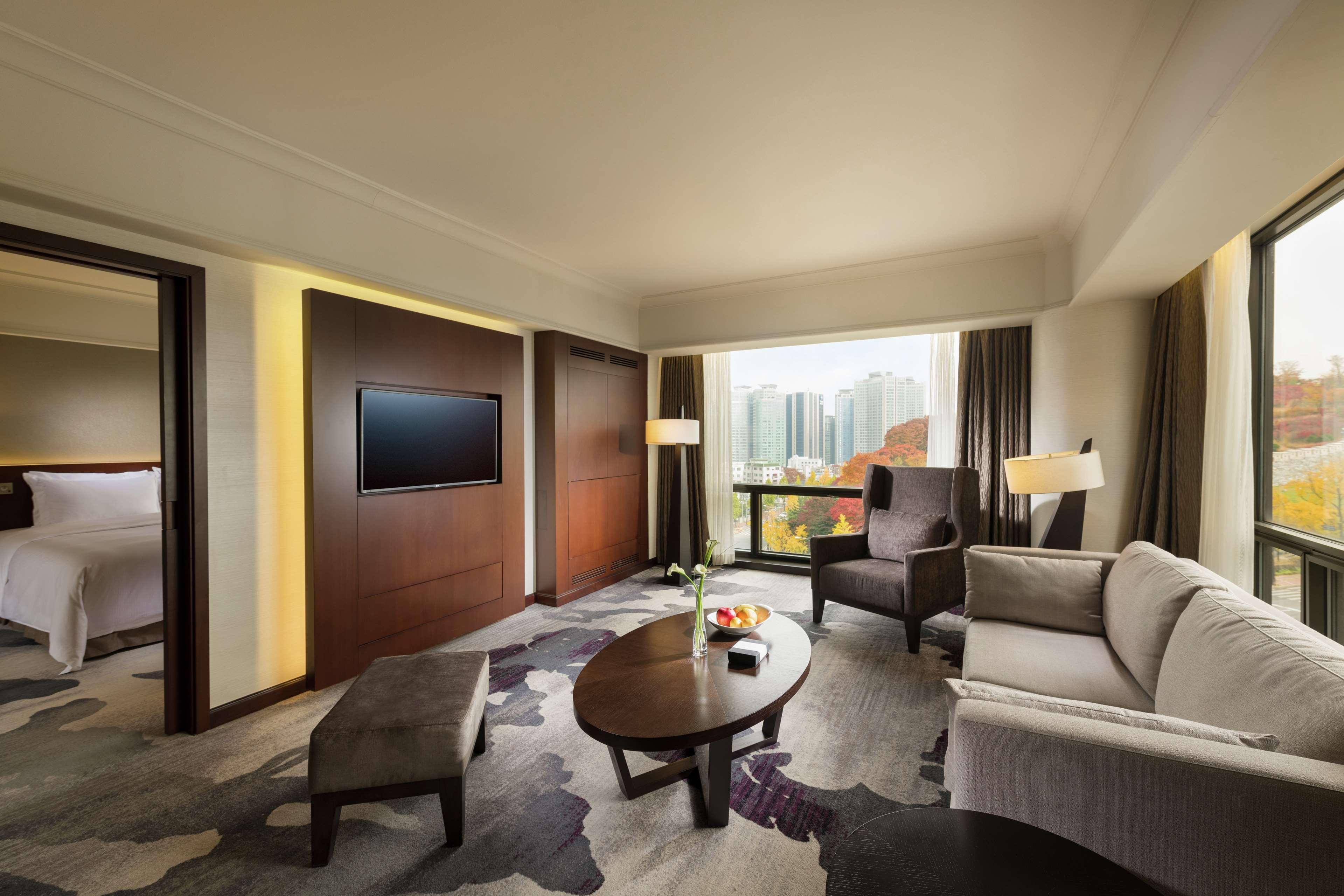 Отель Millennium Hilton Сеул Экстерьер фото