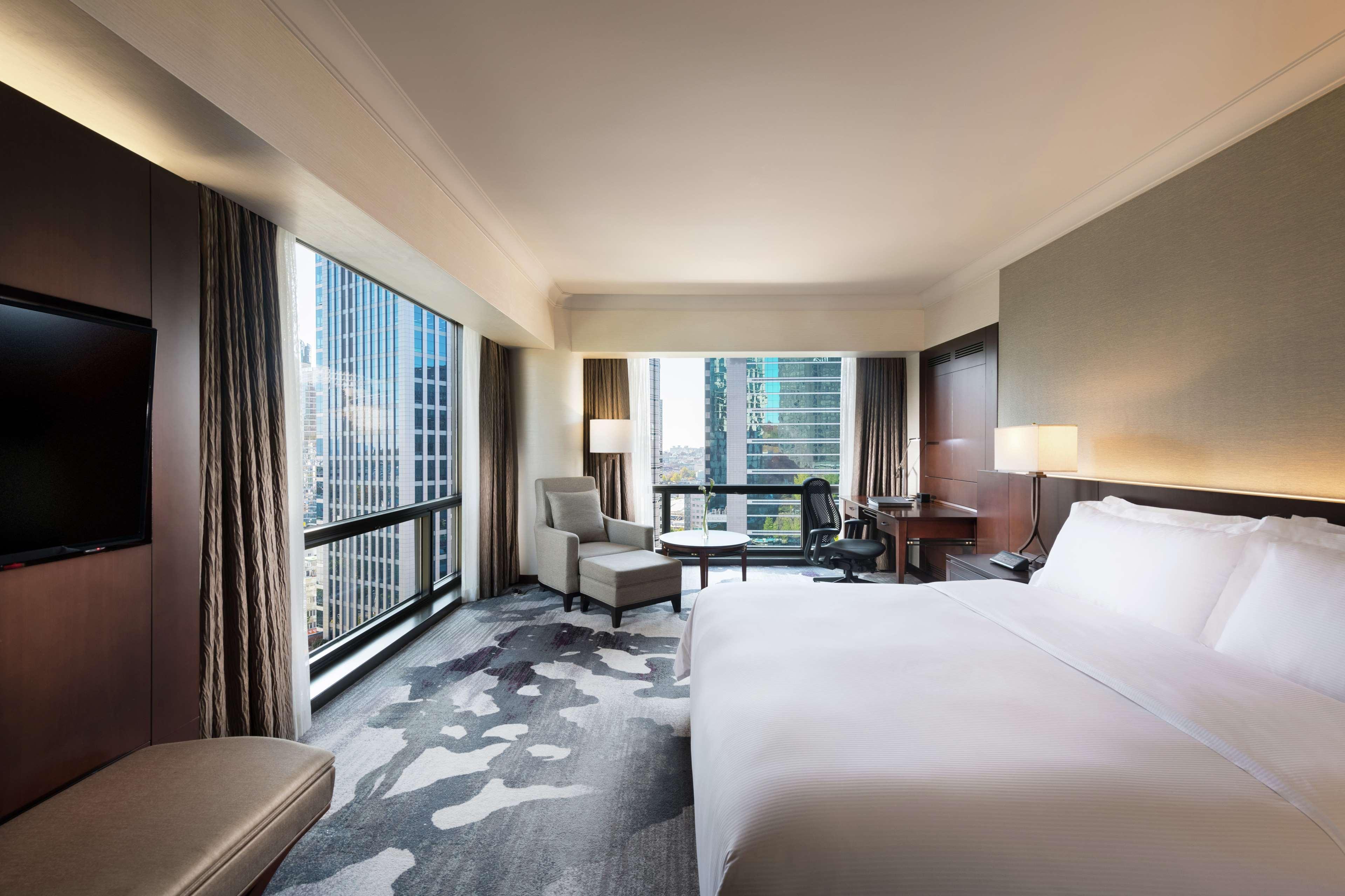 Отель Millennium Hilton Сеул Экстерьер фото