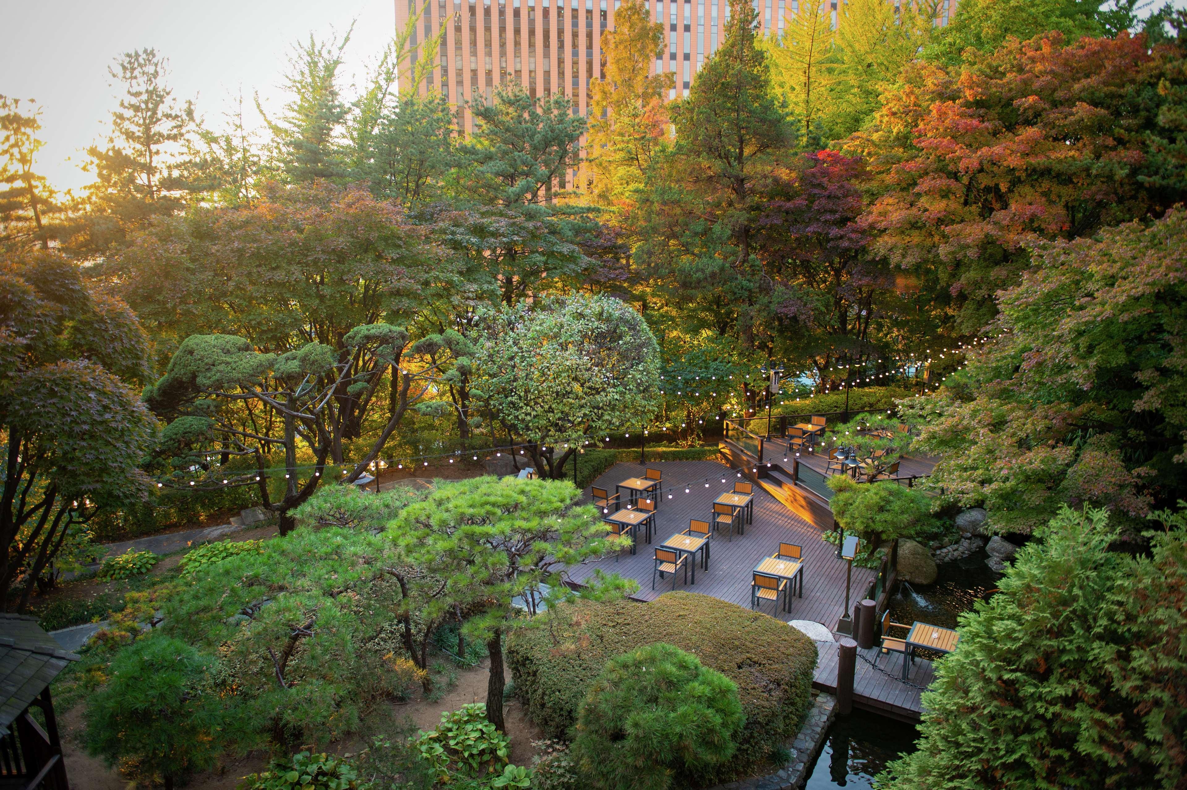 Отель Millennium Hilton Сеул Экстерьер фото